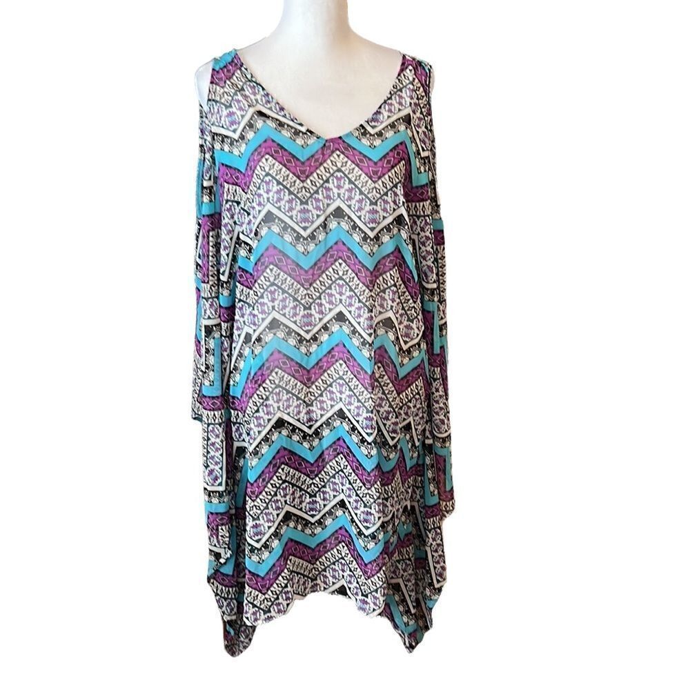 NWT gorgeous purple black turquoise white cold shoulder cover up